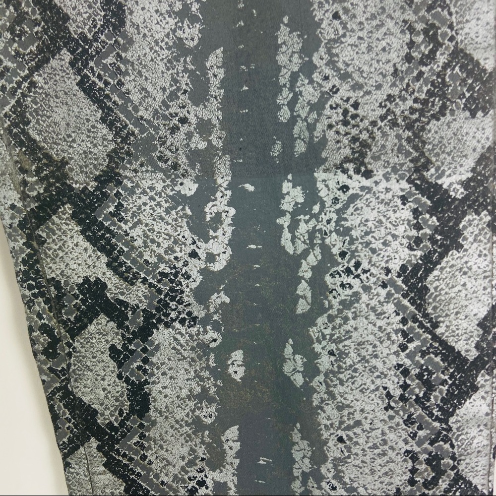 Andrew Charles Python Snake Skin Jeans 30 - image 3